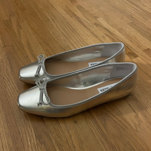Silver Chrome Ballet Flats with Bows - Picture 2 of 4
